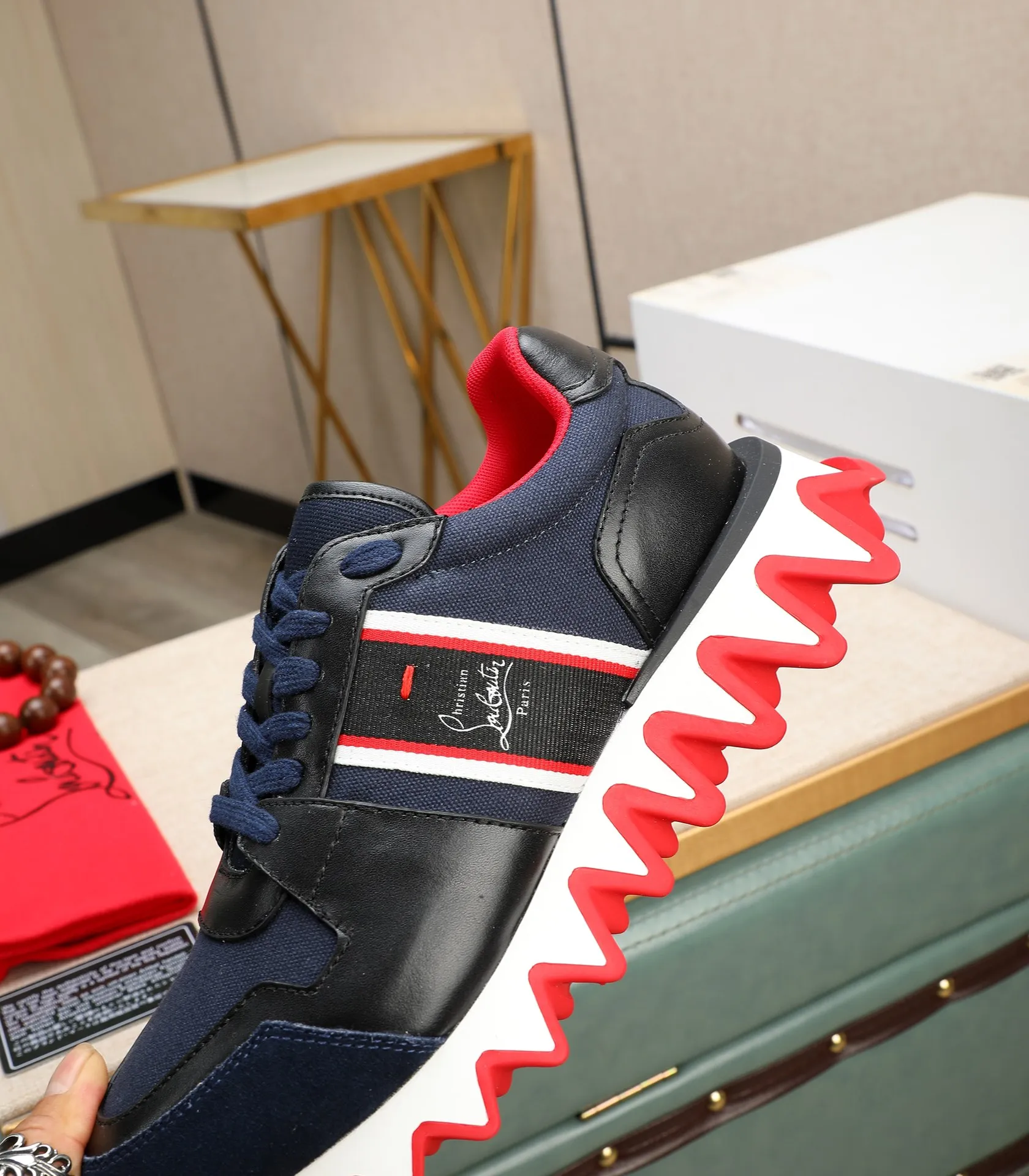 Men's shoes 💰680 (high-end goods) Christian Louboutin (CL red sole shoes) counter series, casual sneakers for couples 📢 📢 📢 Exclusive hot style release 🎈🎈💪 Movable latex feet 👻 Finished outsole line [Proud] 😝Male 38#-46, global supply 😝 [Top version]: Original imported genuine leather upper, top original leather lining, original molded TPU outsole, original 1:1 detail processing, original shoe last,